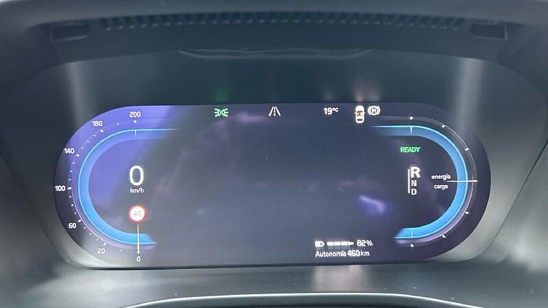 Volvo XC40 BEV 82KWH RECHARGE EXTENDED RANGE PLUS 252 5P