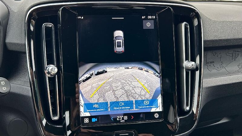 Volvo XC40 BEV 82KWH RECHARGE EXTENDED RANGE PLUS 252 5P