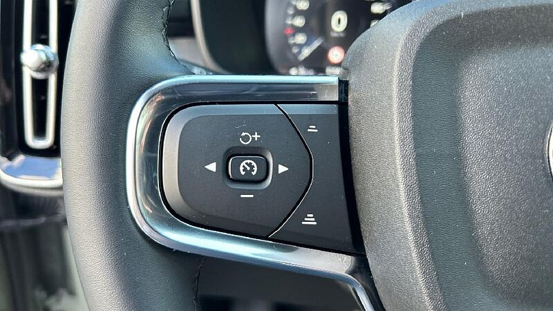 Volvo XC40 1.5 T2 CORE AUTO 129 5P