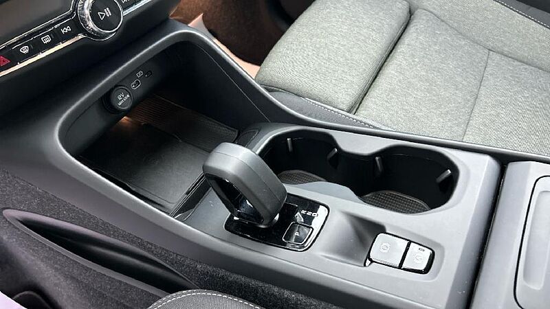 Volvo XC40 2.0 B3 CORE AUTO 163 5P