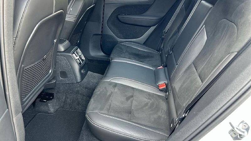 Volvo XC40 1.5 T5 R-DESIGN DCT 262 5P