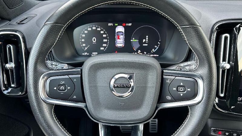 Volvo XC40 1.5 T5 R-DESIGN DCT 262 5P