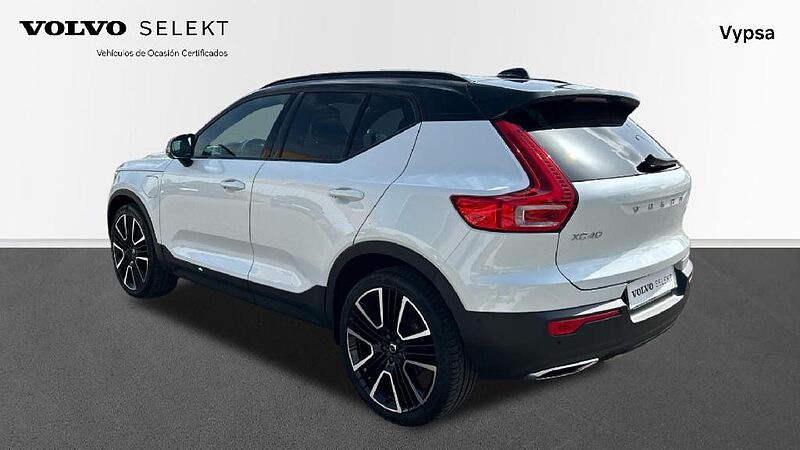 Volvo XC40 1.5 T5 R-DESIGN DCT 262 5P