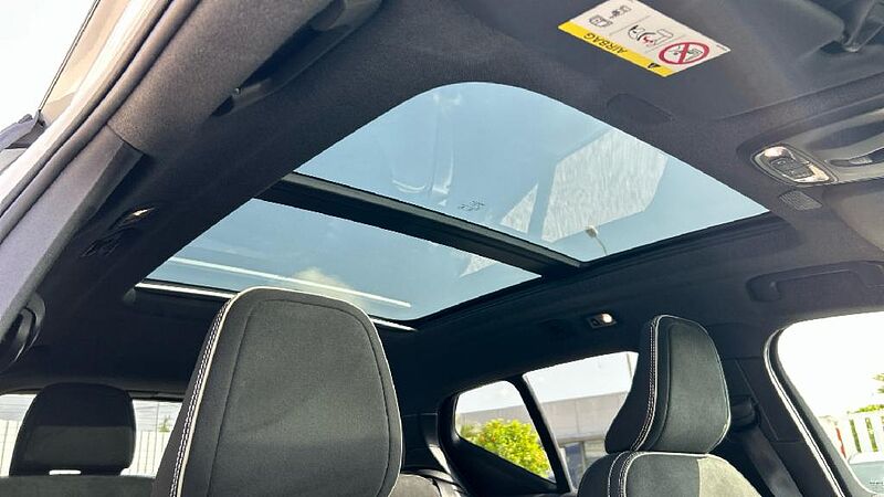 Volvo XC40 1.5 T5 R-DESIGN DCT 262 5P