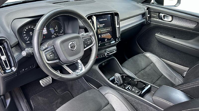 Volvo XC40 1.5 T5 R-DESIGN DCT 262 5P