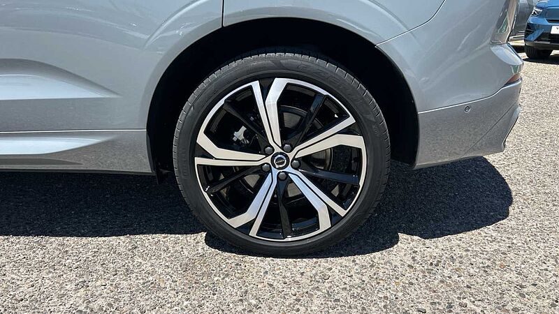 Volvo XC60 XC60 Ultra, T6 AWD H&iacute;brido enchufable, El&eacute;ctrico/Gasolina, Dark