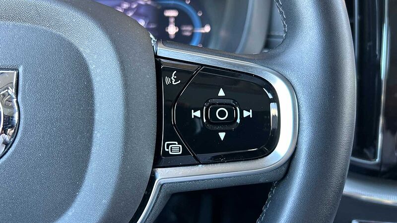 Volvo XC60 XC60 Ultra, T6 AWD H&iacute;brido enchufable, El&eacute;ctrico/Gasolina, Dark