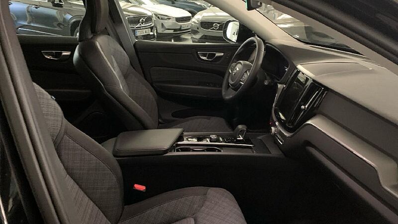 Volvo XC60 2.0 B4 D CORE AUTO 197 5P