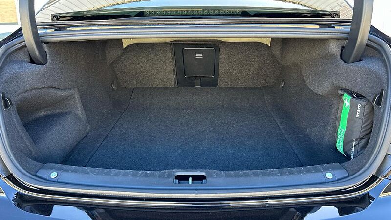Volvo S90 2.0 T8 RECHARGE CORE BRIGHT 4WD AUTO 455 4P