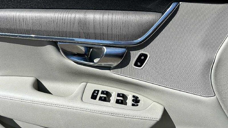 Volvo S90 2.0 T8 RECHARGE CORE BRIGHT 4WD AUTO 455 4P
