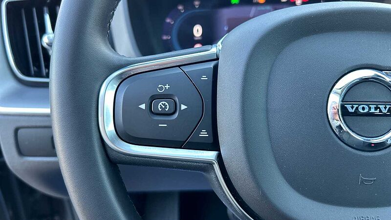 Volvo XC60 2.0 T6 RECHARGE CORE AUTO 4WD 350 5P