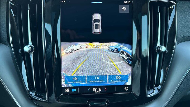 Volvo XC60 2.0 T6 RECHARGE CORE AUTO 4WD 350 5P