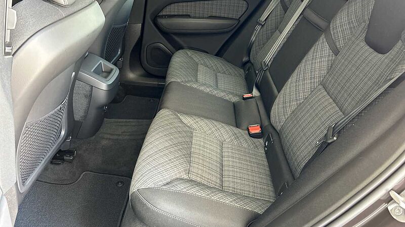 Volvo XC60 2.0 B4 G CORE AUTO 197 5P