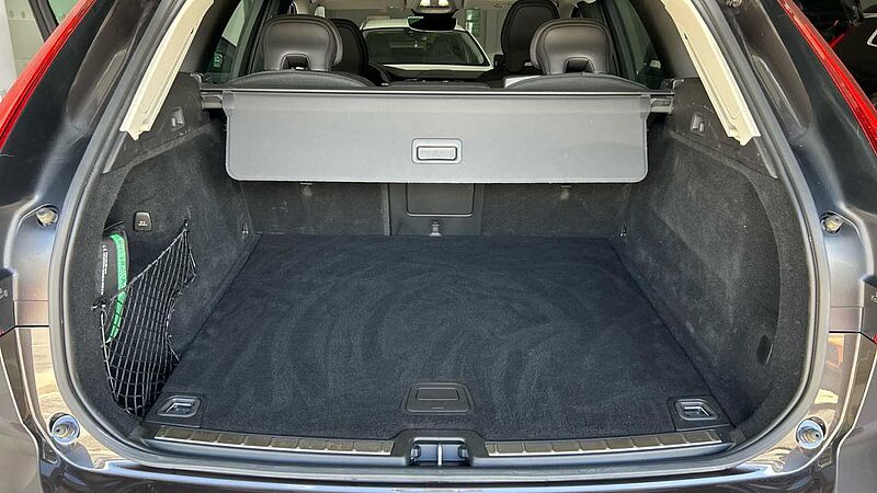 Volvo XC60 2.0 B4 G CORE AUTO 197 5P