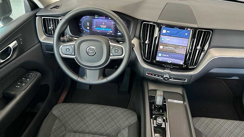 Volvo XC60 2.0 B4 G CORE AUTO 197 5P