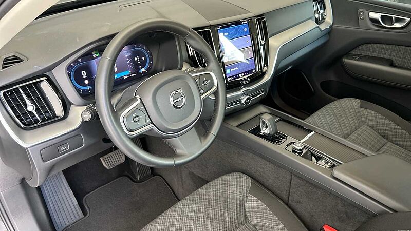 Volvo XC60 2.0 B4 G CORE AUTO 197 5P