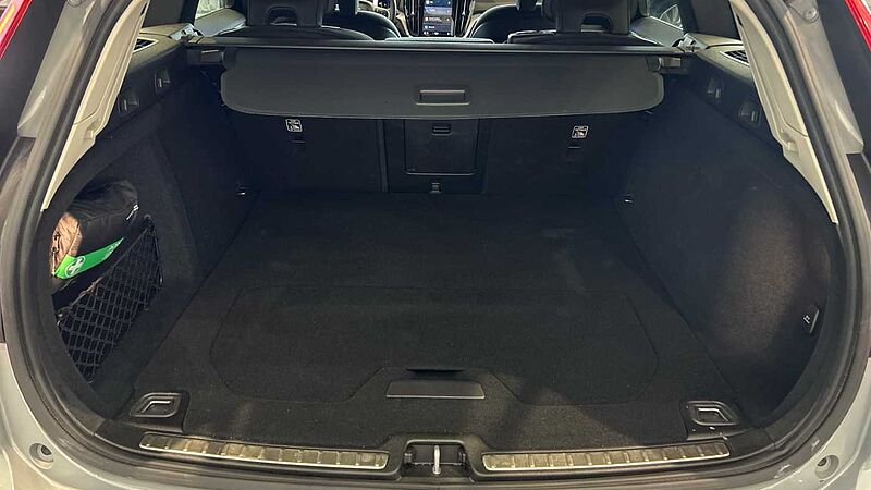 Volvo V60 2.0 B4 D CORE AUTO 197 5P