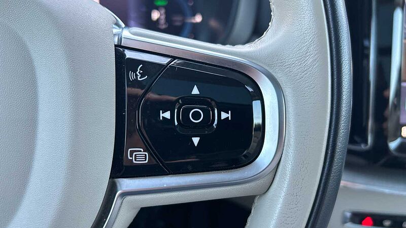 Volvo XC60 2.0 T6 RECHARGE PLUS BRIGHT AUTO 4WD 350 5P