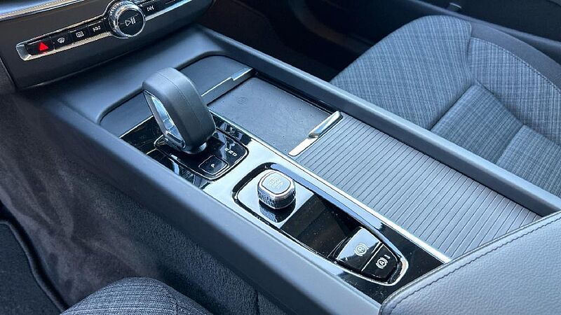 Volvo XC60 2.0 B4 D CORE AUTO 197 5P