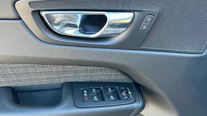 Volvo XC60 2.0 B4 D CORE AUTO 197 5P