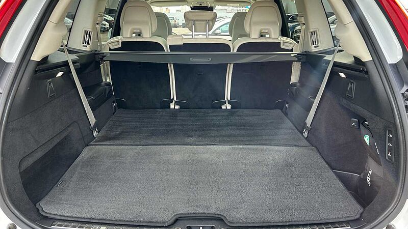 Volvo XC90 2.0 T8 INSCRIPTION 4WD AUTO 400 5P 7 Plazas