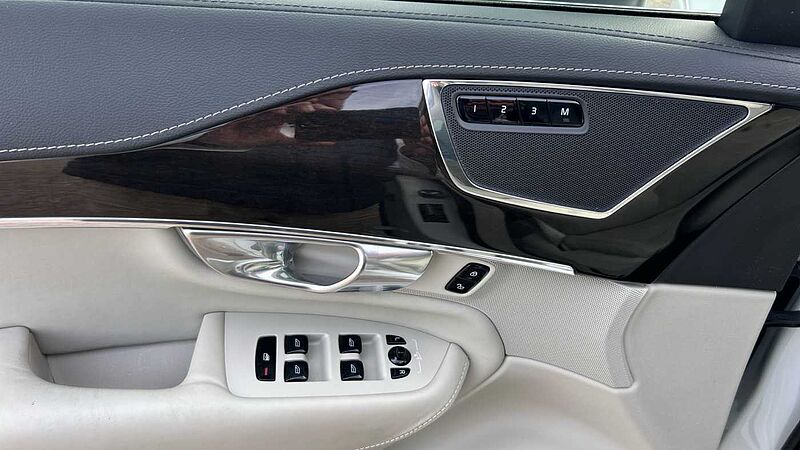Volvo XC90 2.0 T8 INSCRIPTION 4WD AUTO 400 5P 7 Plazas