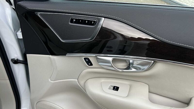 Volvo XC90 2.0 T8 INSCRIPTION 4WD AUTO 400 5P 7 Plazas