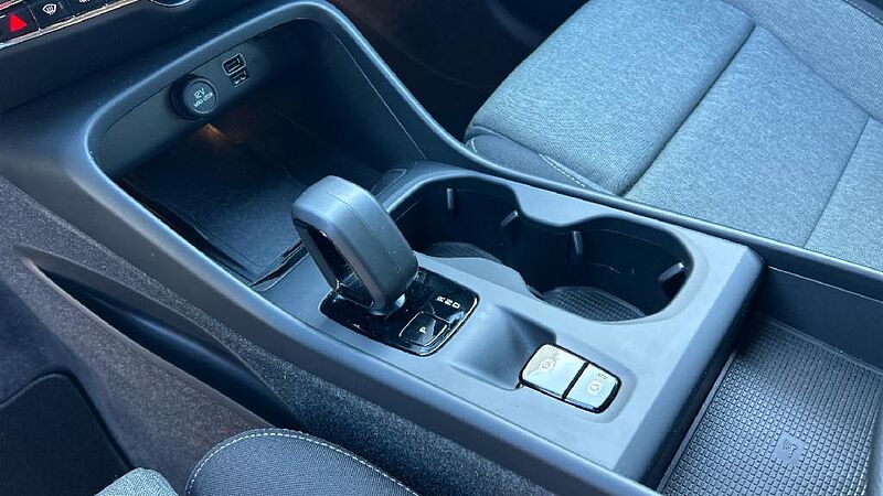 Volvo XC40 XC40 Recharge Core, T4 Híbrido enchufable, Gasolina, Bright
