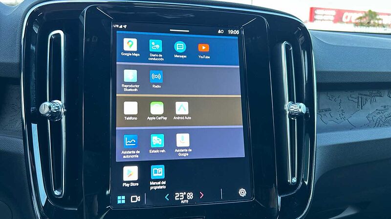 Volvo XC40 Core Recharge Electrico Puro