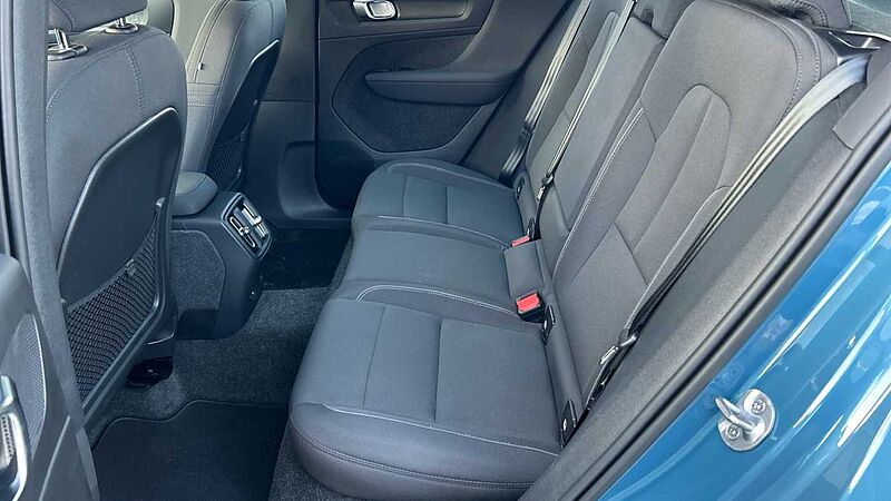 Volvo XC40 Core Recharge Electrico Puro