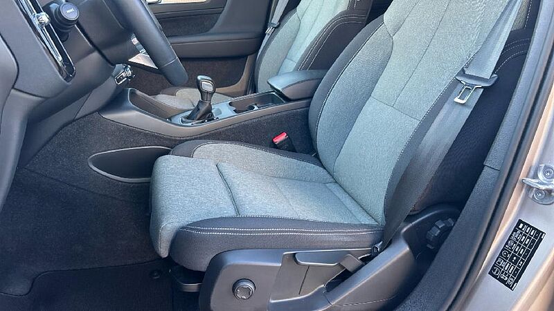Volvo XC40 XC40 Core, T2 manual, Gasolina