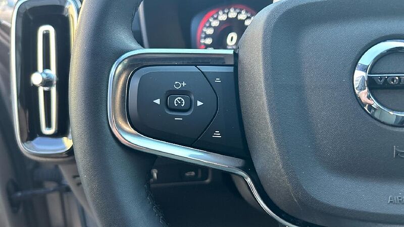 Volvo XC40 XC40 Core, T2 manual, Gasolina