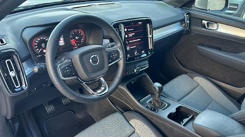 Volvo XC40 XC40 Core, T2 manual, Gasolina