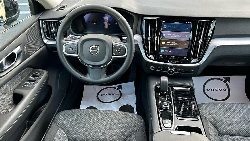 Volvo V60 2.0 T6 RECHARGE CORE AUTO 4WD 350 5P