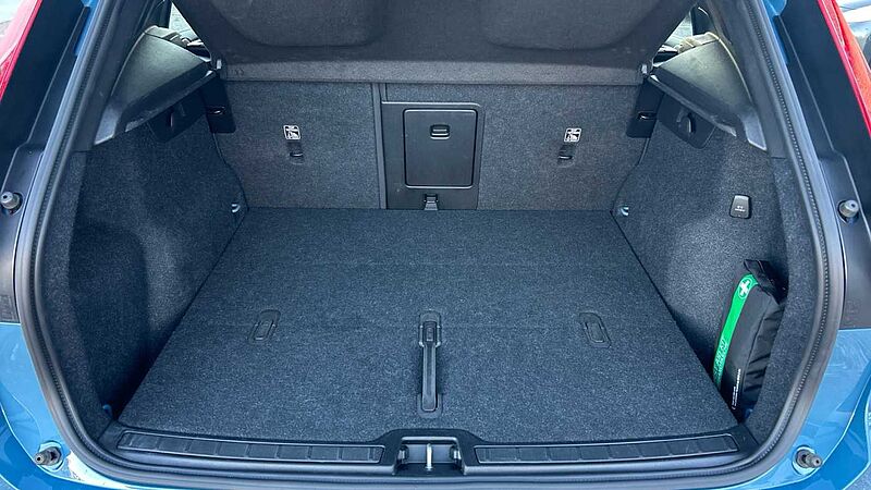 Volvo XC40 2.0 B3 CORE AUTO 163 5P