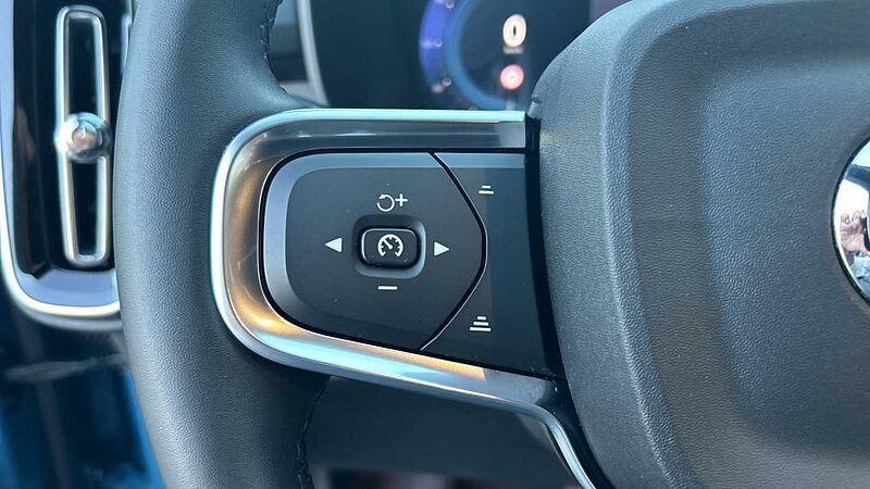 Volvo XC40 2.0 B3 CORE AUTO 163 5P