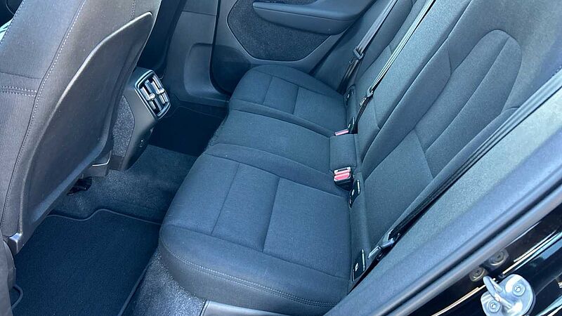 Volvo XC40 2.0 B3 ESSENTIAL AUTO 163 5P