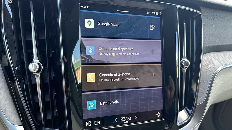 Volvo V60 2.0 B4 P PLUS DARK AUTO 197 5P