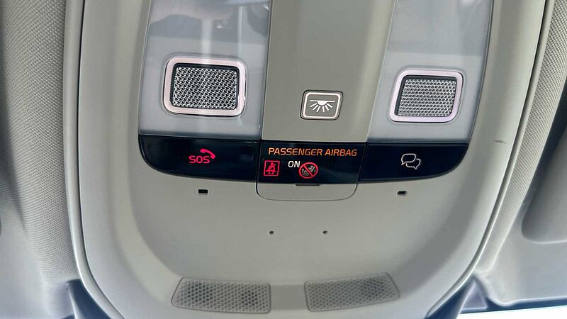 Volvo V60 2.0 B4 P PLUS DARK AUTO 197 5P