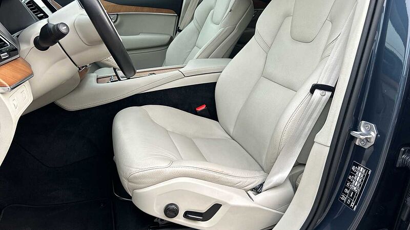 Volvo XC90 2.0 B5 D MOMENTUM PRO AWD AUTO 235 5P 7 Plazas