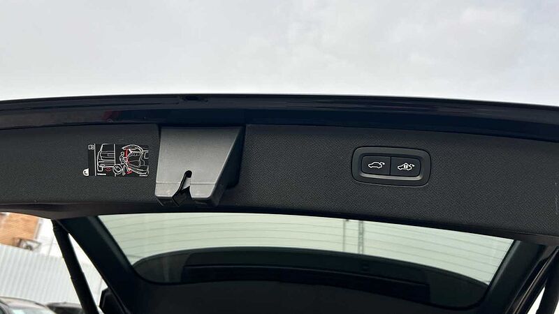 Volvo XC90 2.0 B5 D MOMENTUM PRO AWD AUTO 235 5P 7 Plazas