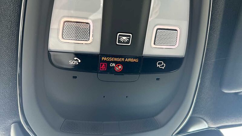 Volvo XC40 2.0 B3 PLUS DARK AUTO 163 5P