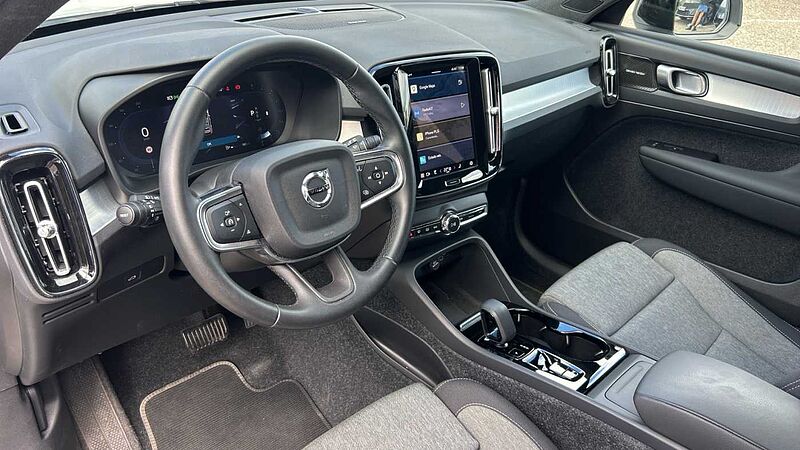 Volvo XC40 2.0 B3 PLUS DARK AUTO 163 5P