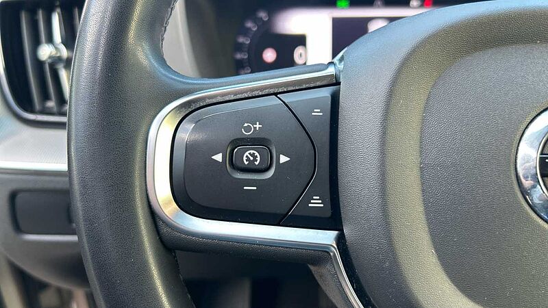 Volvo XC60 2.0 B4 D CORE AUTO 197 5P