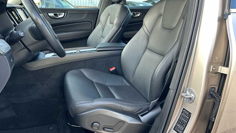 Volvo XC60 2.0 B4 D CORE AUTO 197 5P