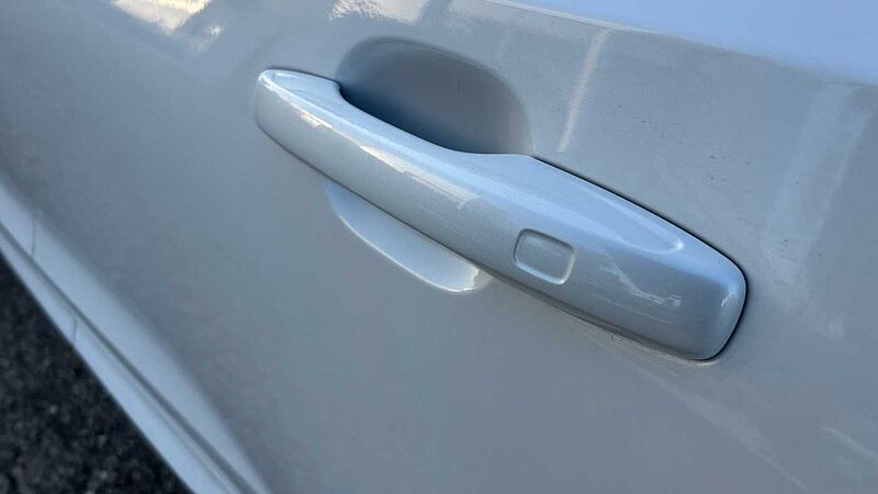 Volvo XC60 2.0 T6 RECHARGE PLUS DARK AUTO 4WD 350 5P