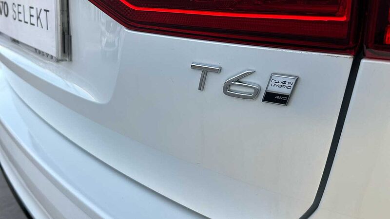 Volvo XC60 2.0 T6 RECHARGE PLUS DARK AUTO 4WD 350 5P