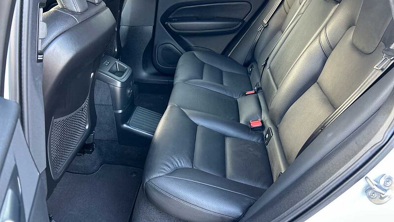 Volvo XC60 2.0 T6 RECHARGE PLUS DARK AUTO 4WD 350 5P