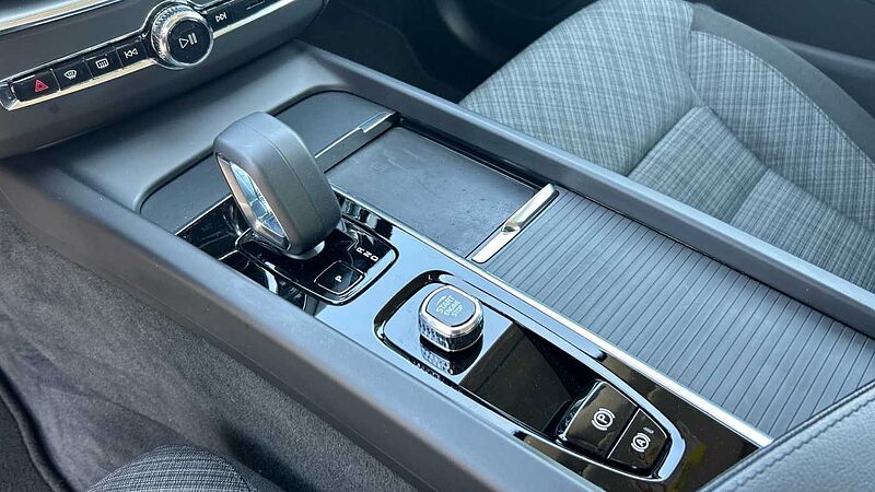 Volvo XC60 2.0 B4 D CORE AUTO 197 5P