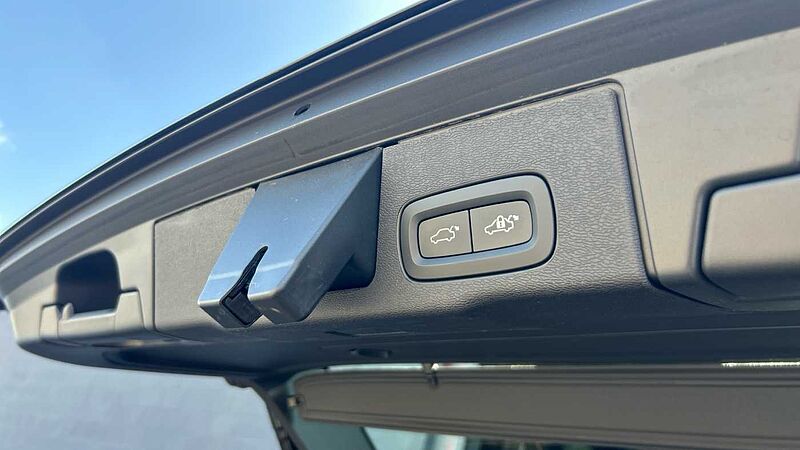 Volvo XC60 2.0 B4 D CORE AUTO 197 5P